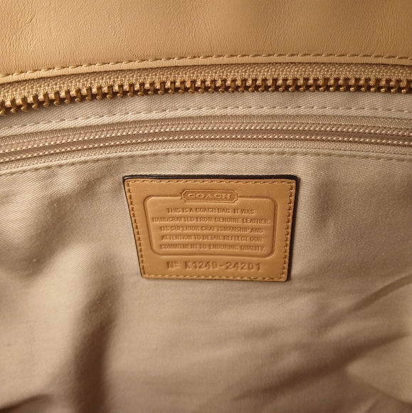 COACH Legacy Candace Tote - Picture 6 of 8